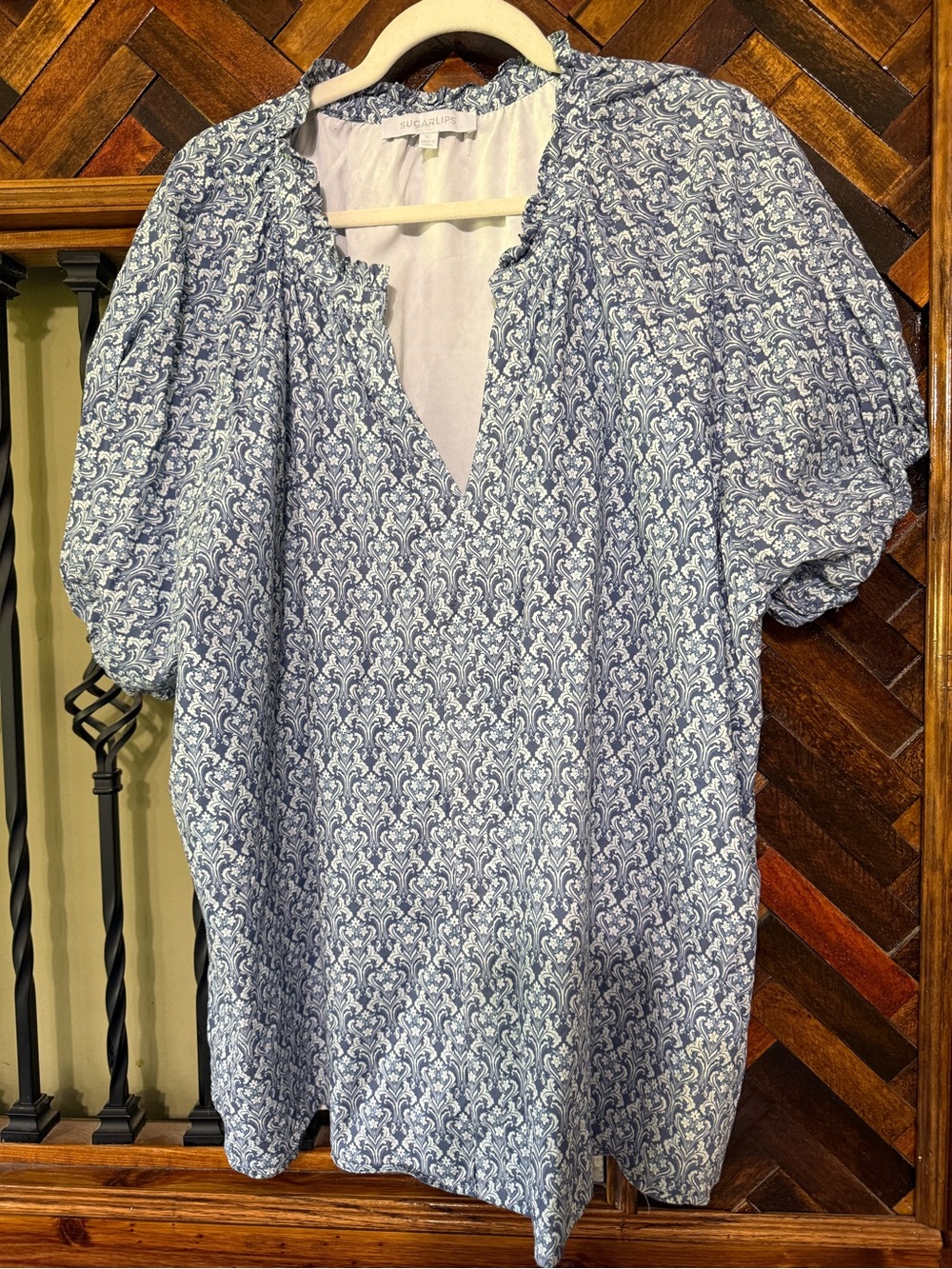 Sugarlips Blue Printed Puff-Sleeve Top